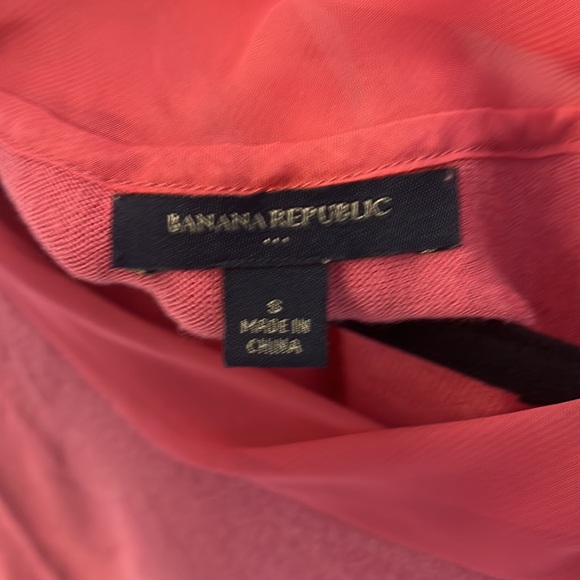Banana Republic Sweater with unique neckline - Picture 3 of 6